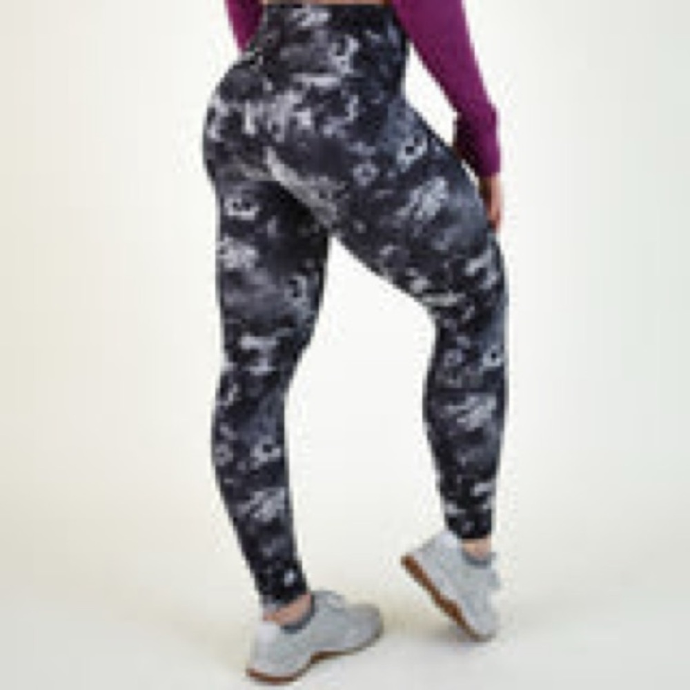 Fleo Black and Gray Tie-Dye El Toro Leggings